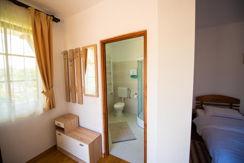 Budget Twin Room room - Image 1