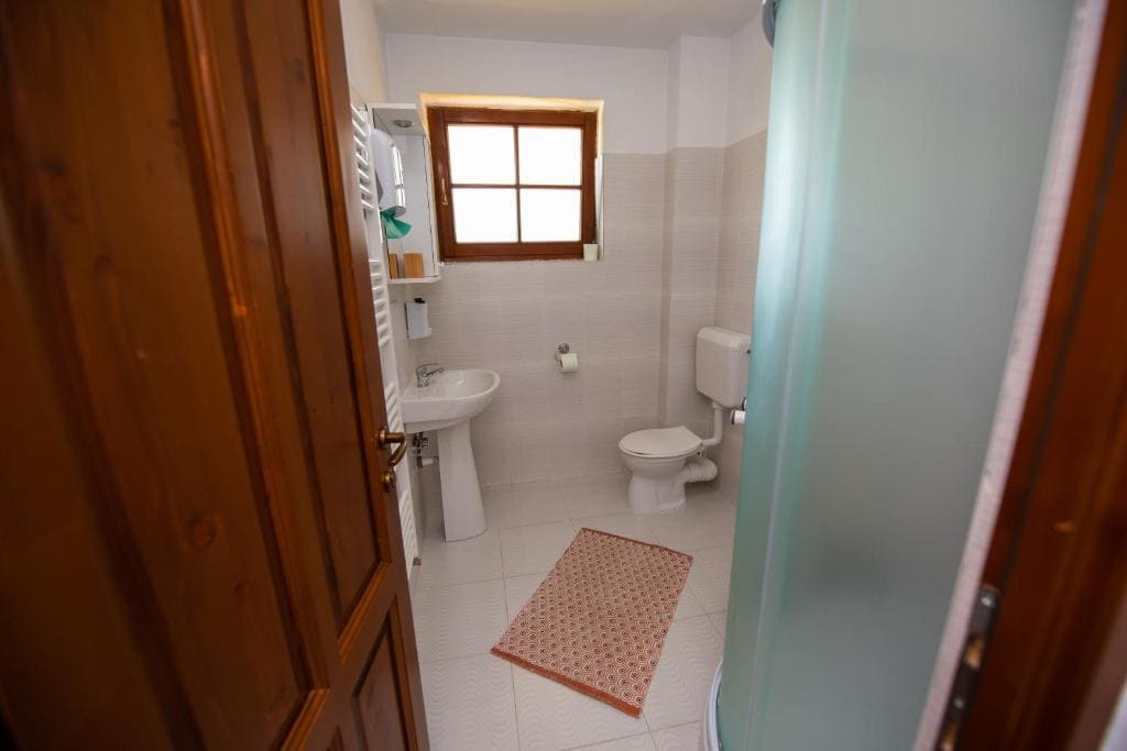 Large Double Room room - Image 2