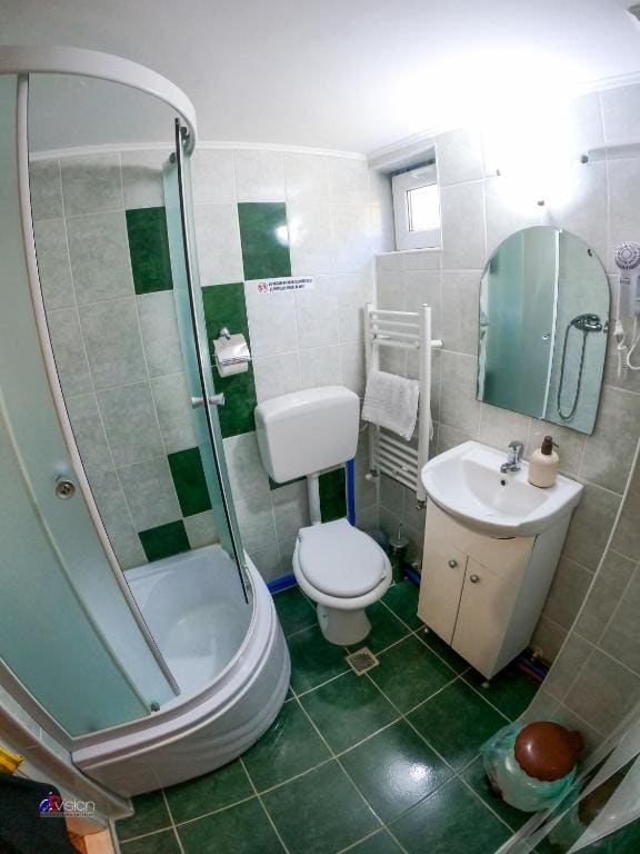 Double Room with Private Bathroom room - Image 2