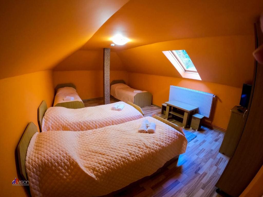 Quadruple Room room - Image 1