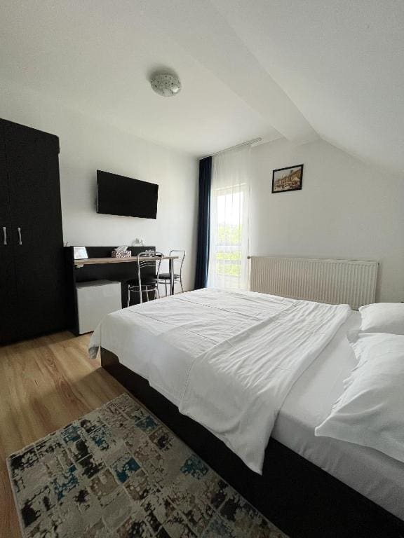 Double Room room - Image 3