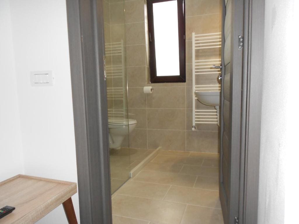 Family Room room - Image 3