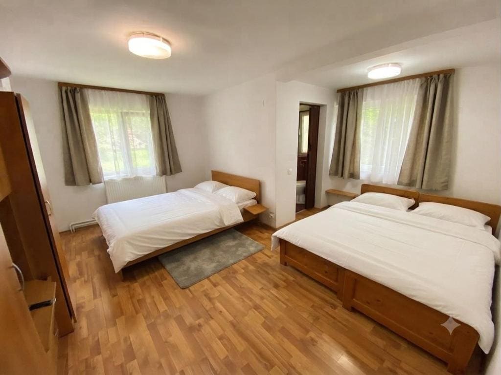 Family Room with Bathroom room - Image 2