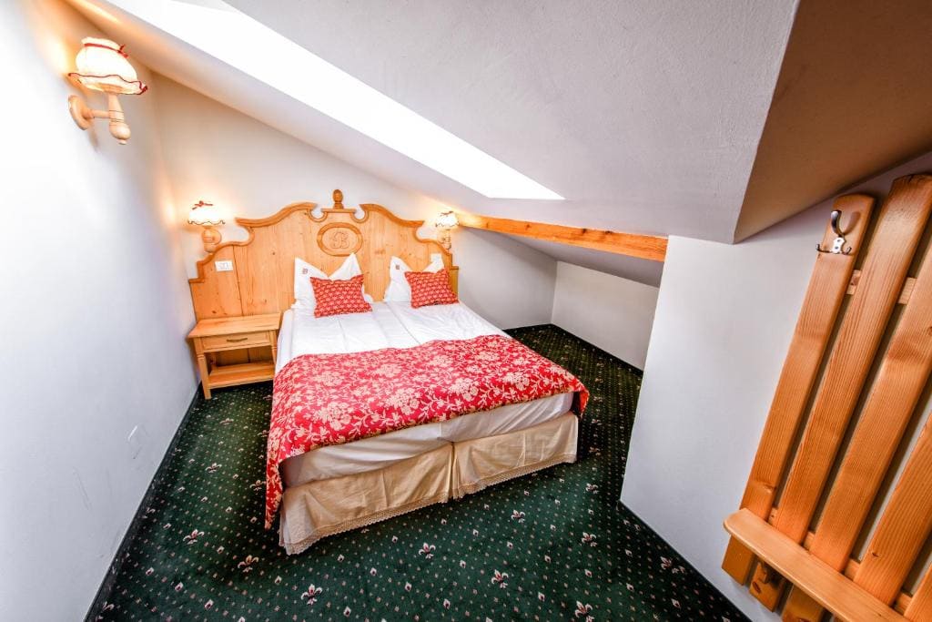 One-Bedroom Suite room - Image 1