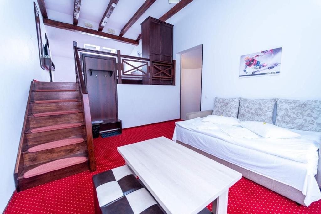 Duplex Suite with Balcony room - Image 3