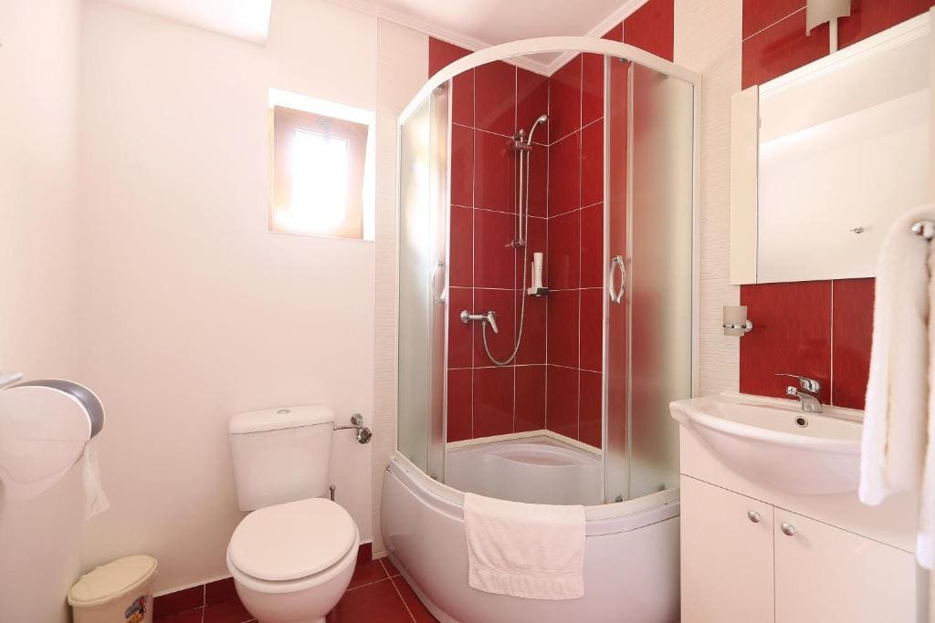 Standard Double Room room - Image 3