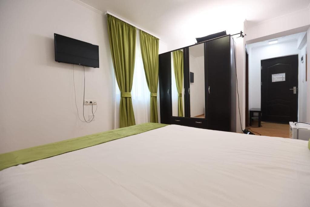 Standard Double Room room - Image 2