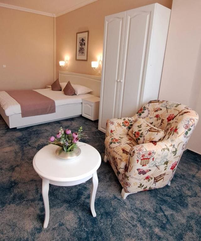 Deluxe Double Room room - Image 1