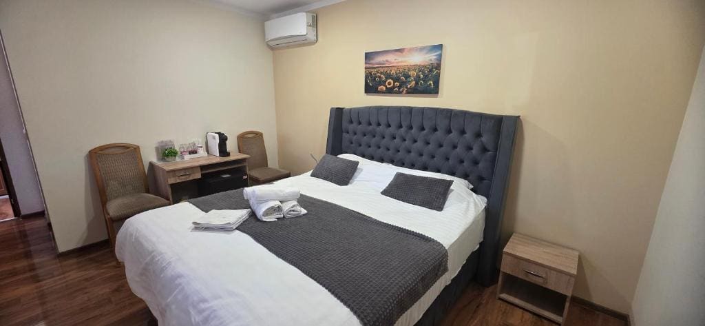 Superior Double Room room - Image 1
