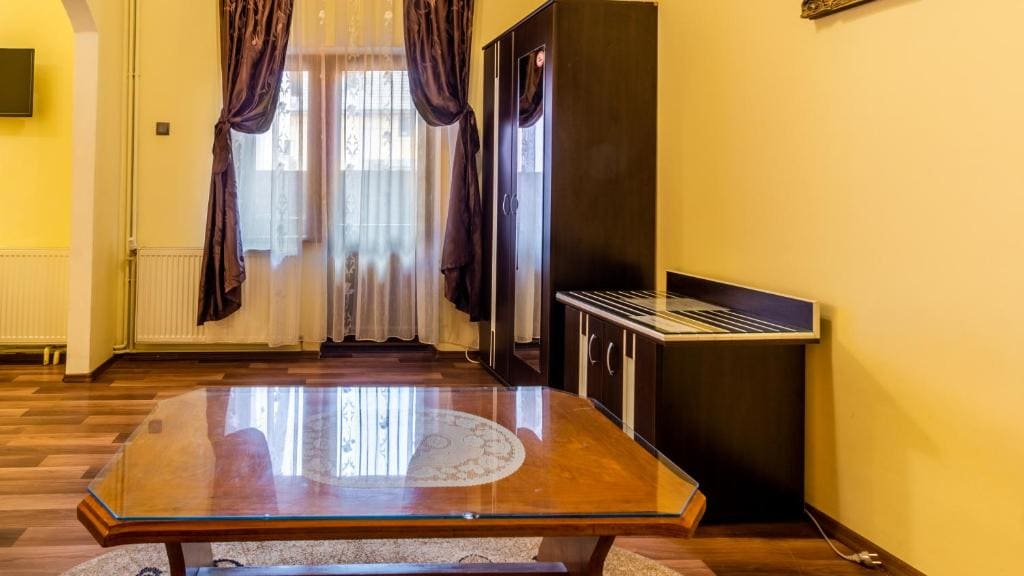 One-Bedroom Apartment room - Image 3