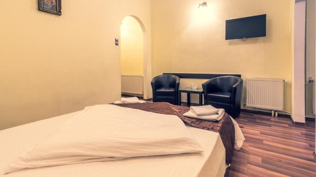Superior Double Room room - Image 3