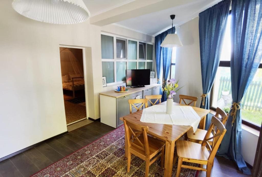 Deluxe Family Suite room - Image 2