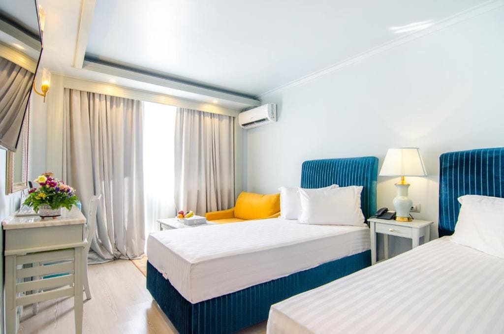 Matrimoniala/Twin Standard Seaview - Amfiteatru room - Image 2