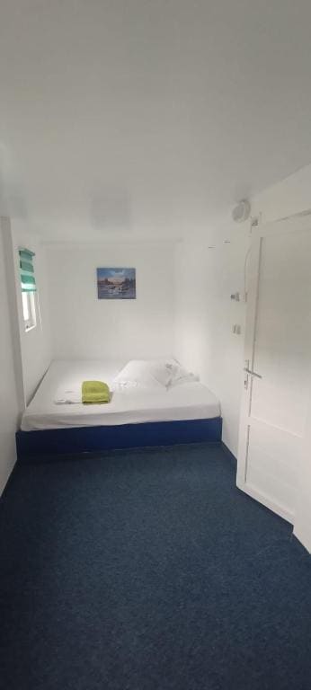 Deluxe Double Room (1 adult + 1 child) room - Image 1