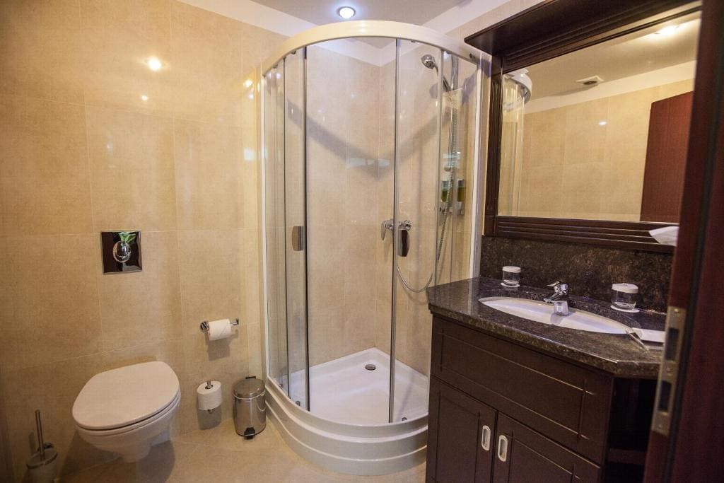 Two Room King Suite with Kitchenette room - Image 2