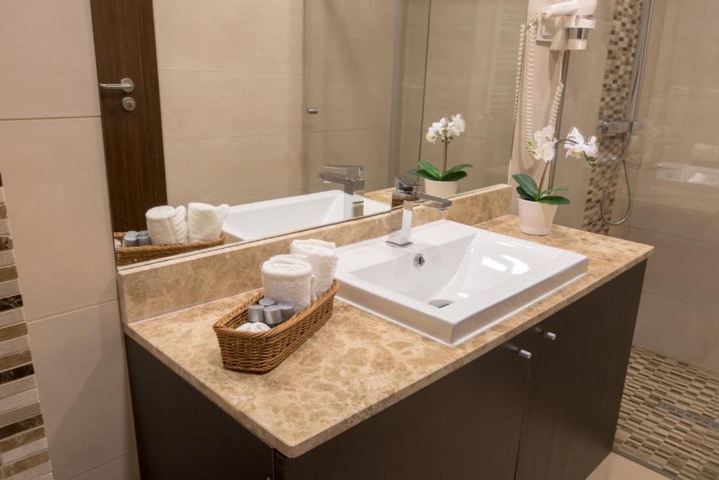 Apartment with Terrace room - Image 2