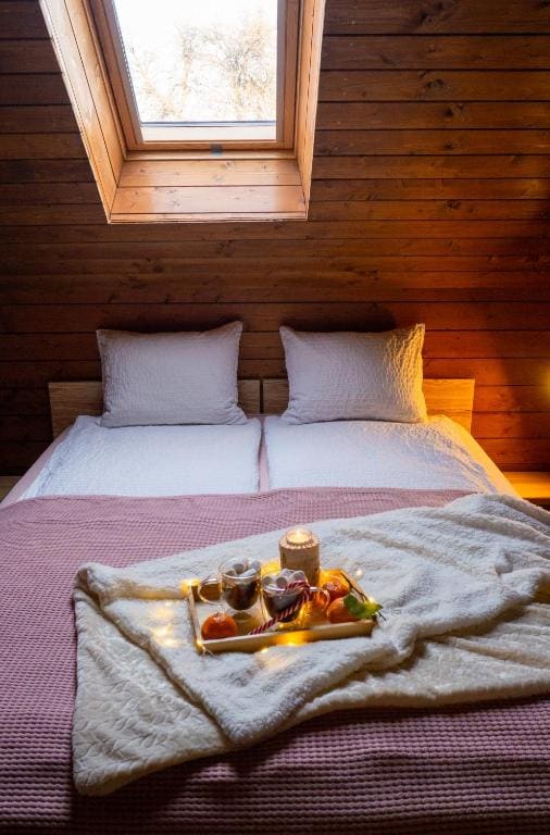 Quadruple Room with Mountain View room - Image 3