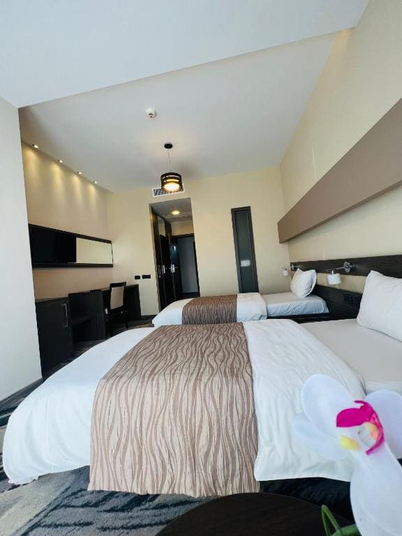Standard Twin Room room - Image 1