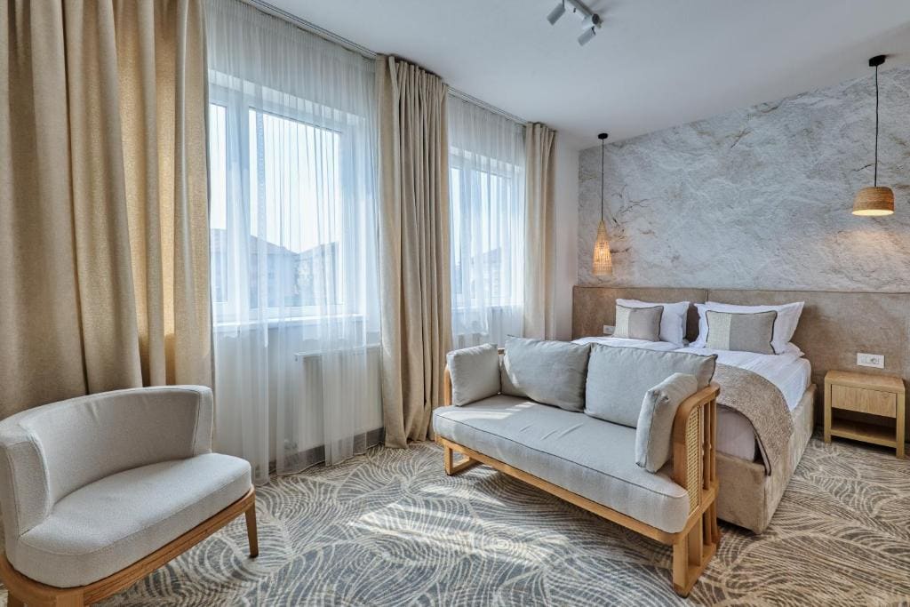 Double Room with Balcony room - Image 1