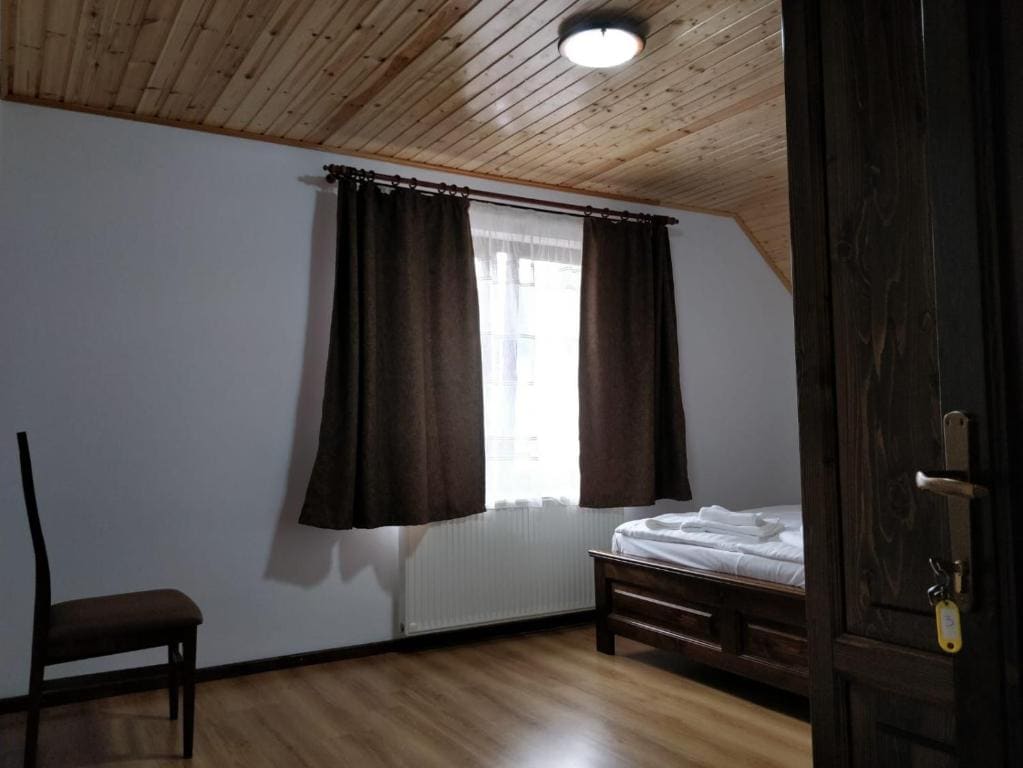 Double Room with Mountain View room - Image 3