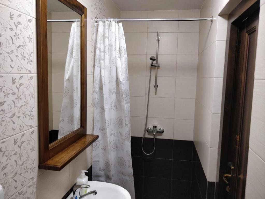 Double Room with Mountain View room - Image 1