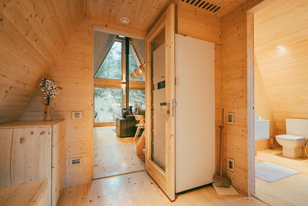 One-Bedroom Chalet room - Image 2