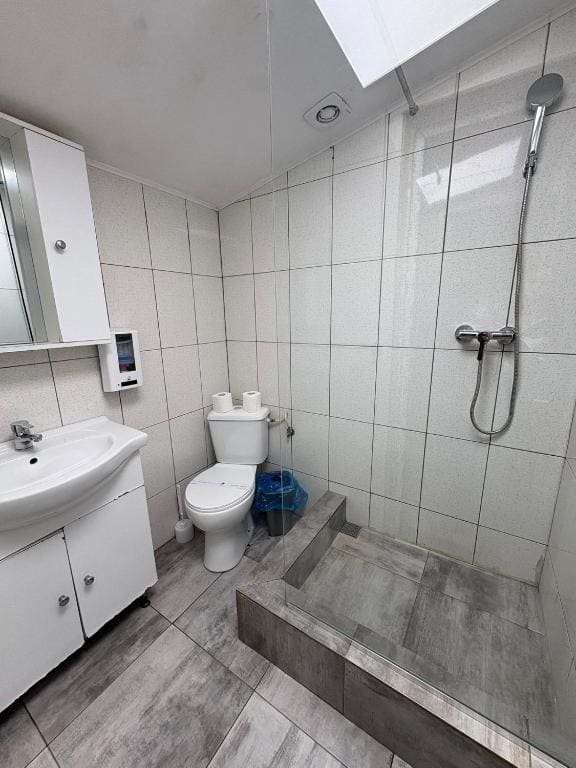 Double Room with Private External Bathroom room - Image 1