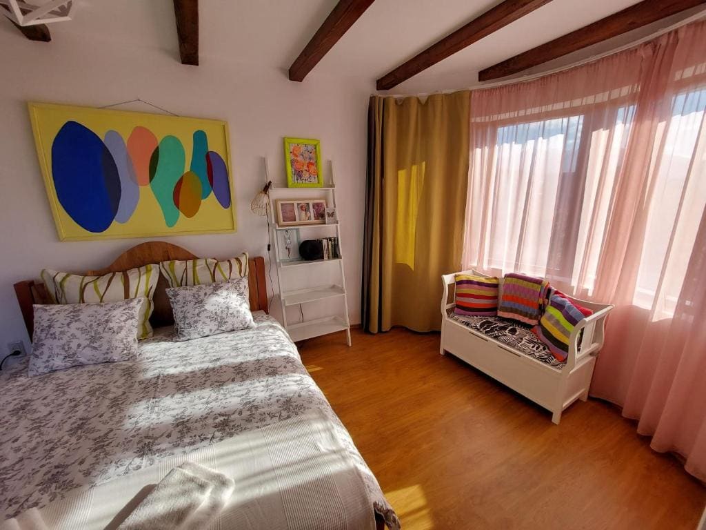 Double Room with Mountain View room - Image 3