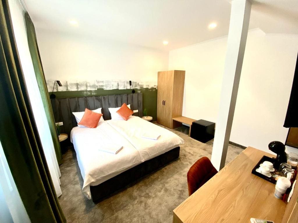 Small Double or Twin Room room - Image 1