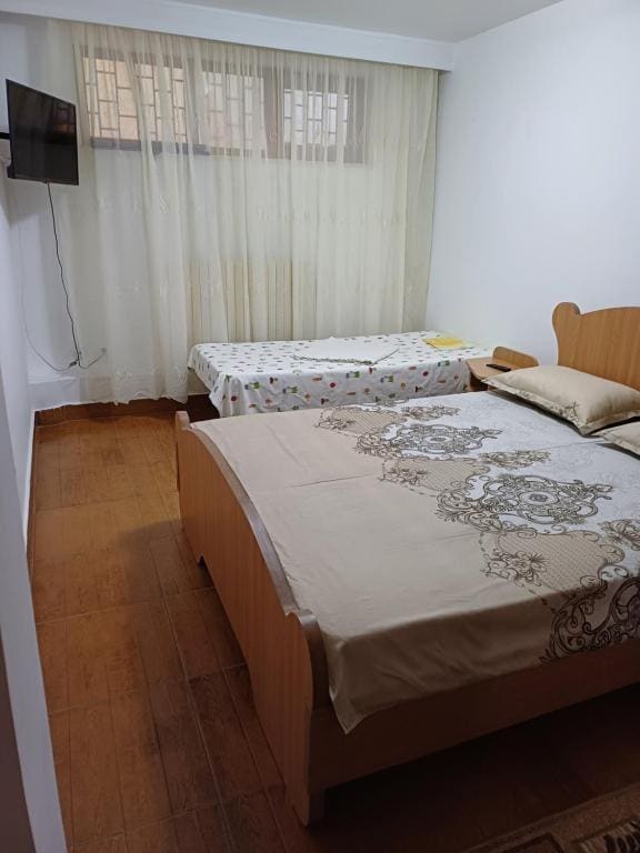 Triple Room with Bathroom room - Image 2