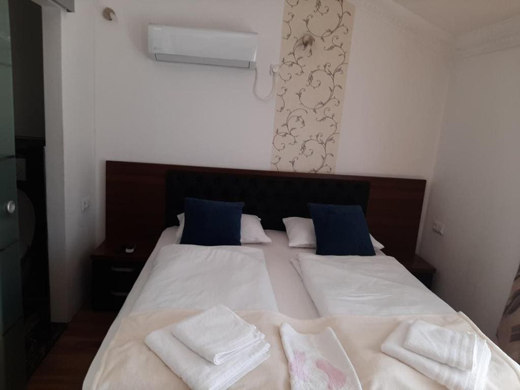 King Room with Balcony room - Image 3