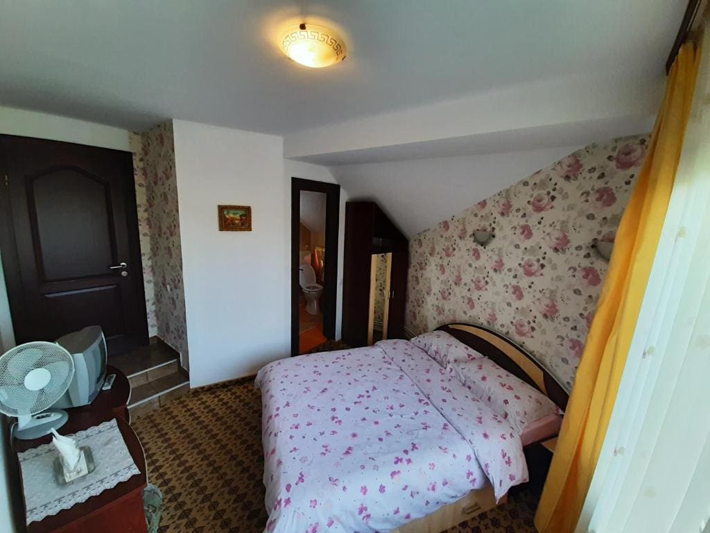 Double Room with Balcony room - Image 1