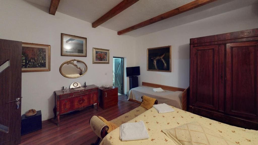 Family Room room - Image 1