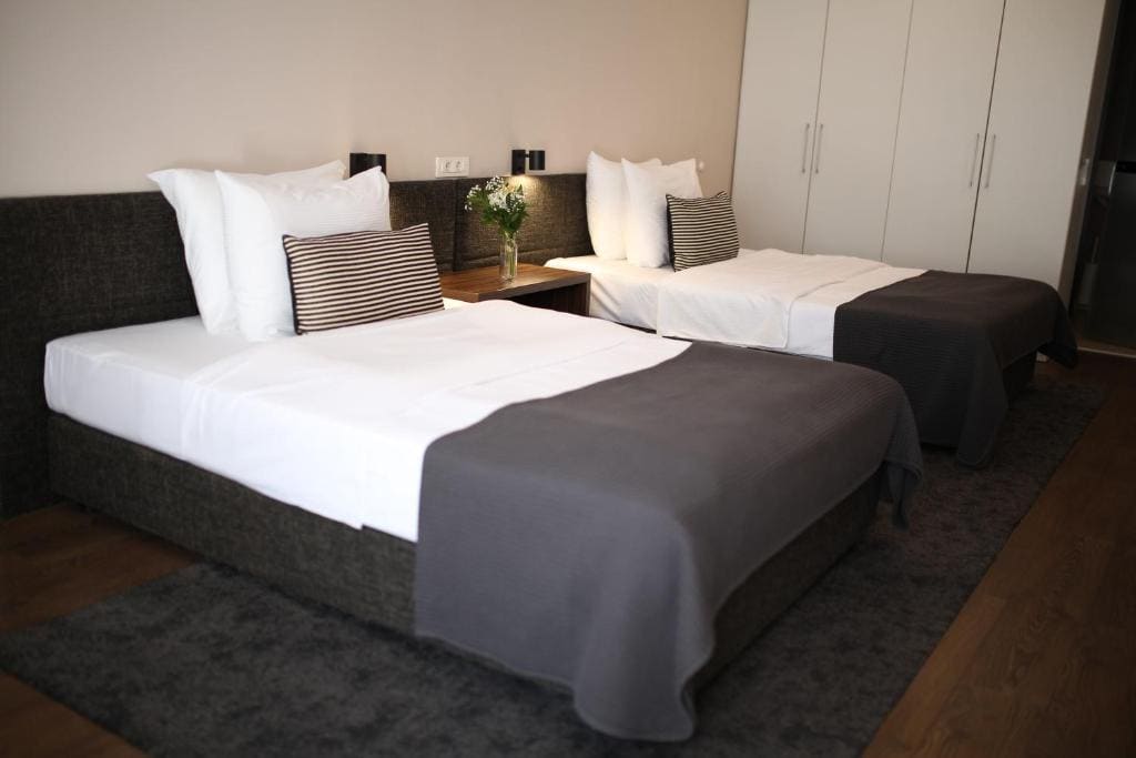 Family Room room - Image 1