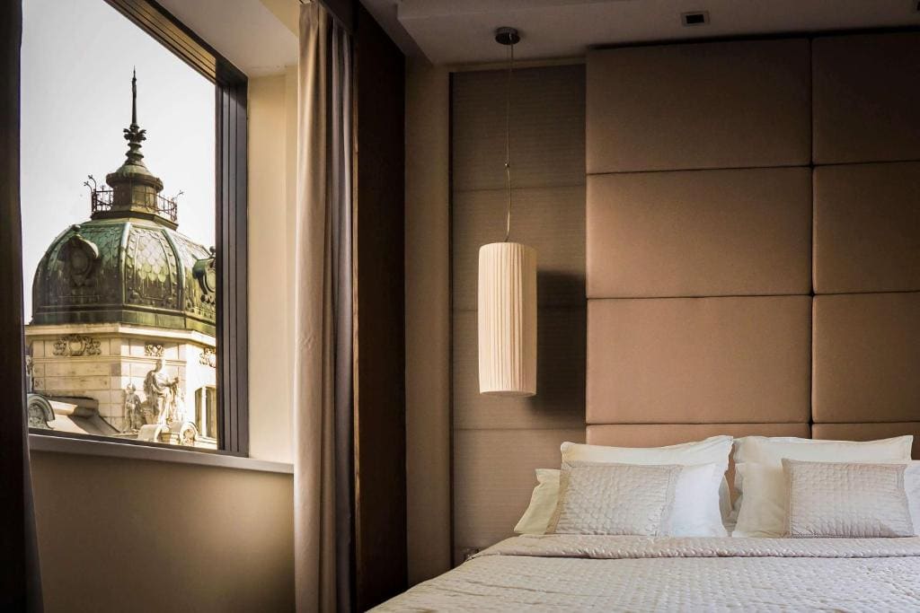Premium Room - Historical City View room - Image 2