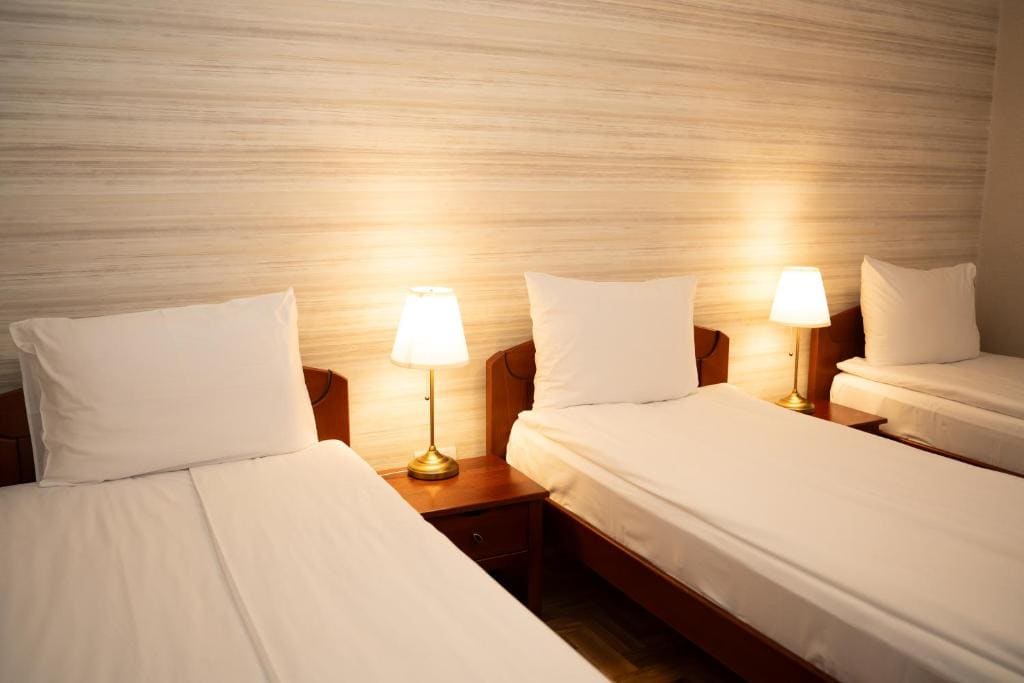 Triple Room with Garden View room - Image 1
