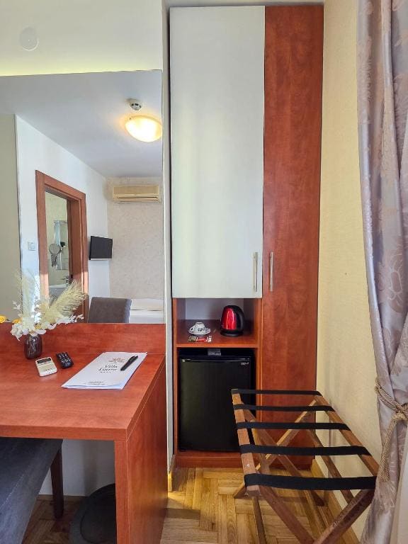 Single Room with Garden View room - Image 3