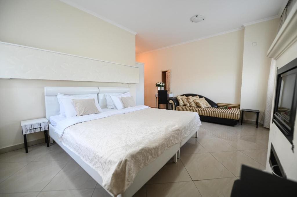 Double or Twin Room room - Image 2