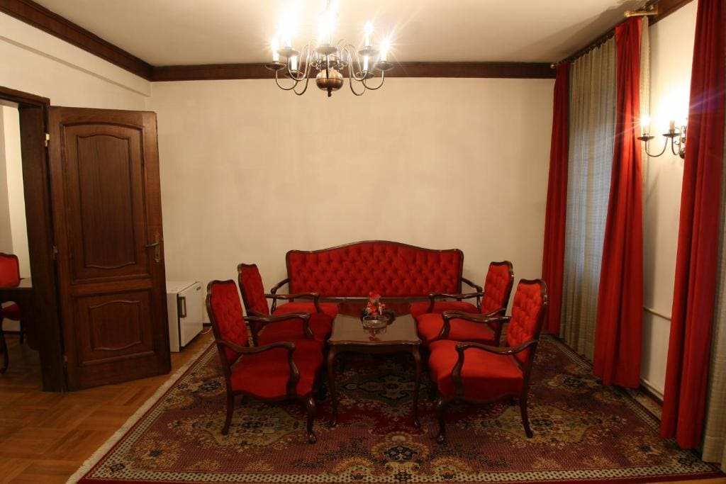 Suite room - Image 1