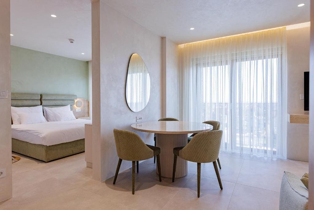 One-Bedroom Apartment room - Image 3