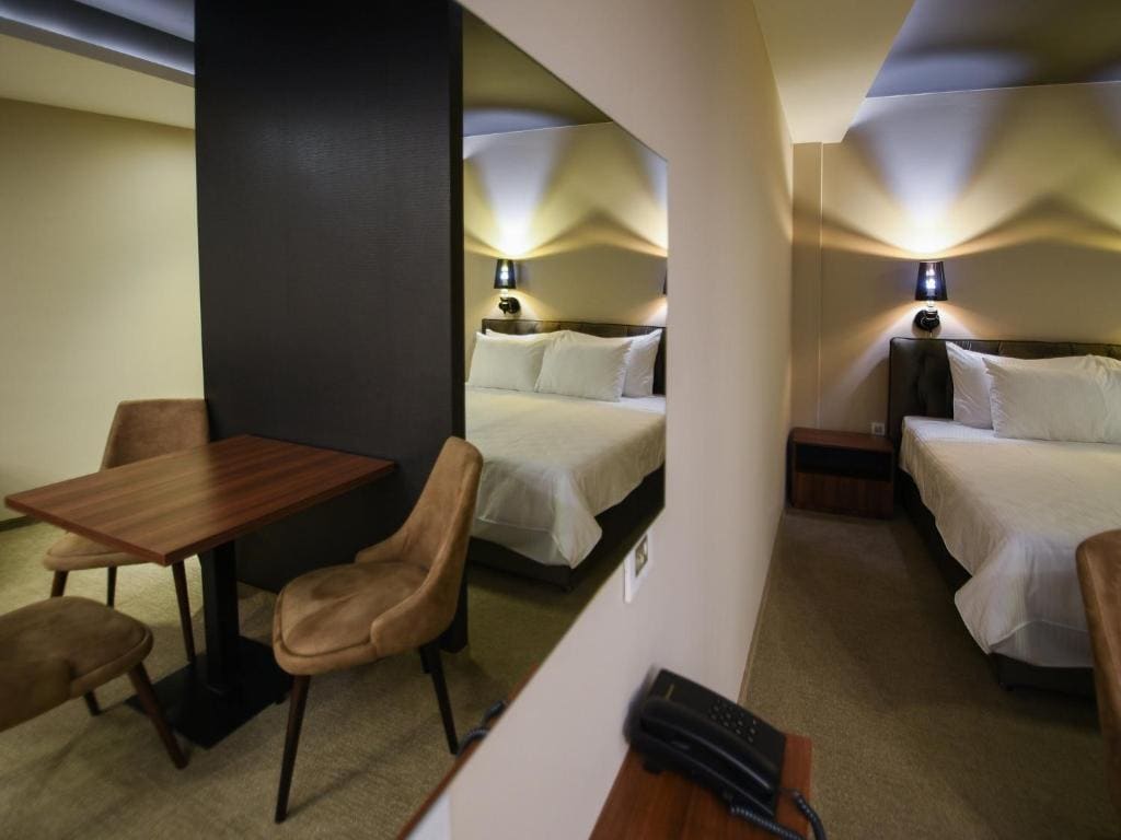 Apartment room - Image 1