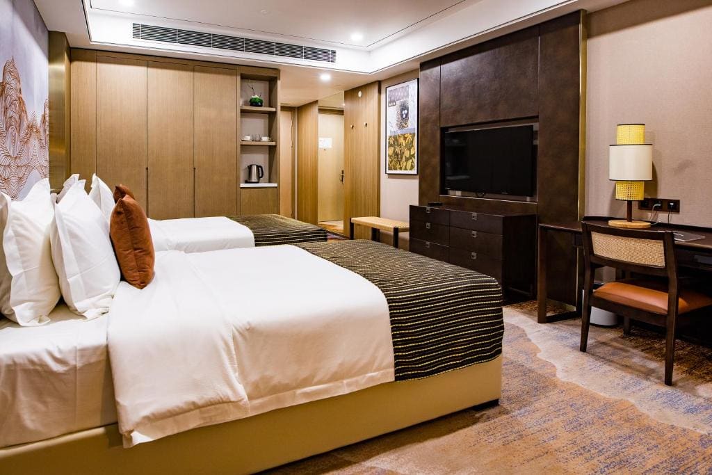 Deluxe Twin Room with Free Parking room - Image 1