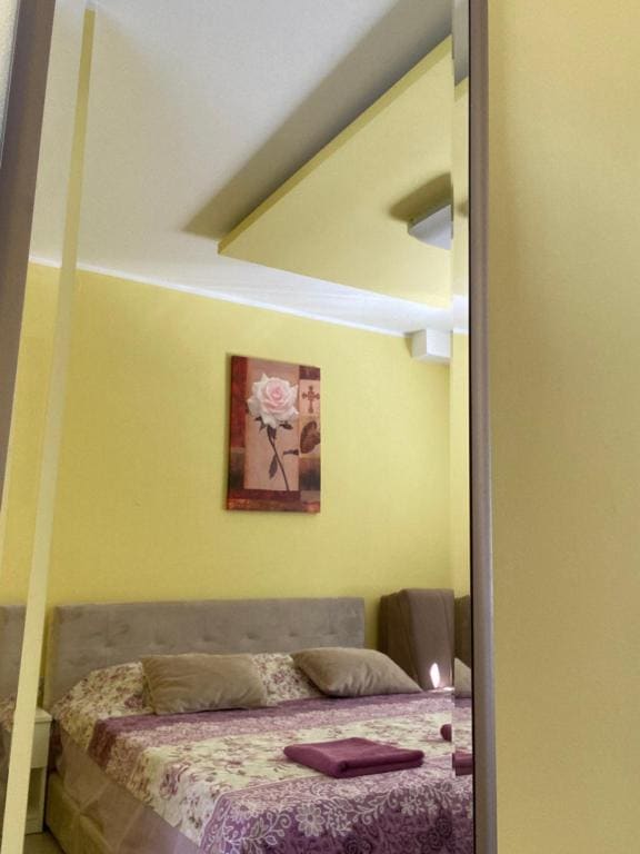 Deluxe Double Room (2 Adults + 1 Child) room - Image 3