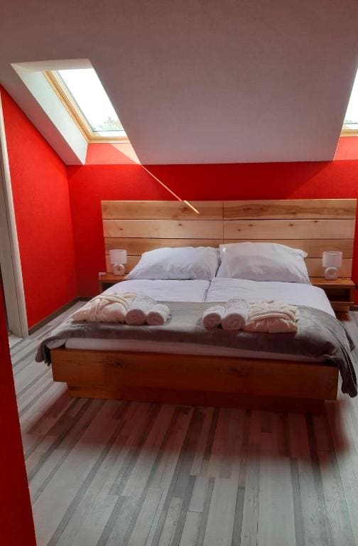 Deluxe Double or Twin Room with Mountain View room - Image 2
