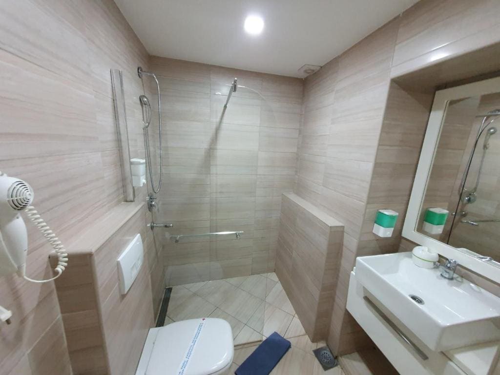 Standard Double Room room - Image 3