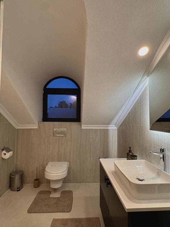 Deluxe Double Room with Hot Tub and River View room - Image 2