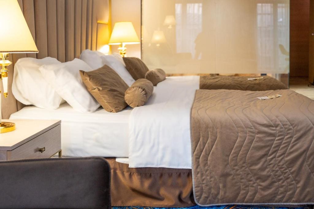 Twin Room with Extra Bed room - Image 1