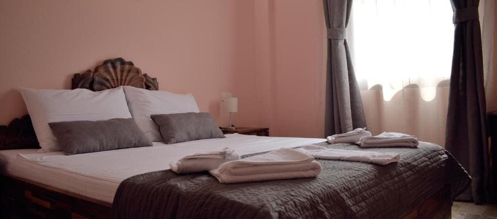 Deluxe Double Room room - Image 1