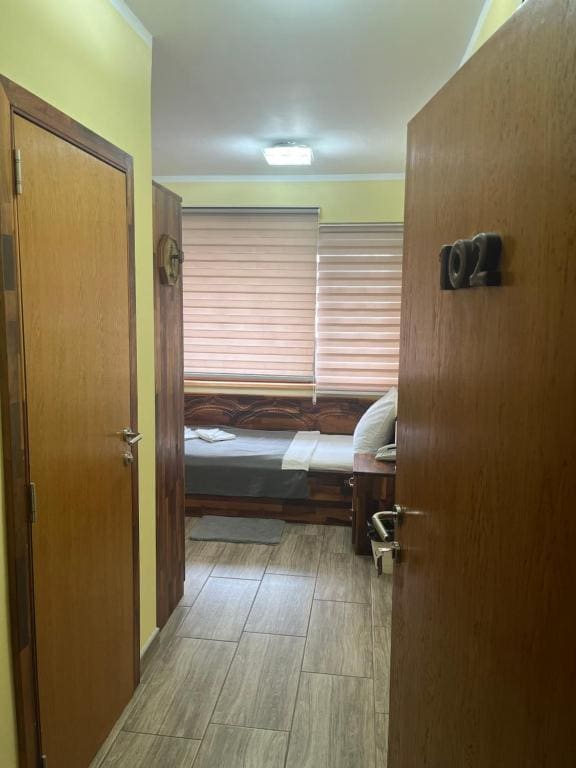 Apartment room - Image 3