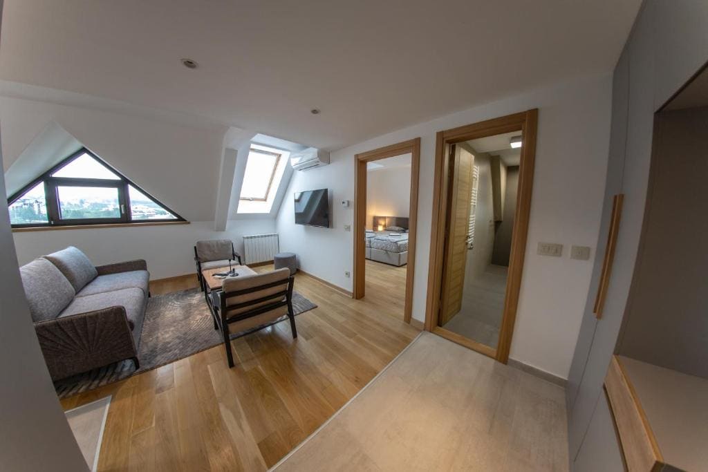 One-Bedroom Apartment room - Image 2